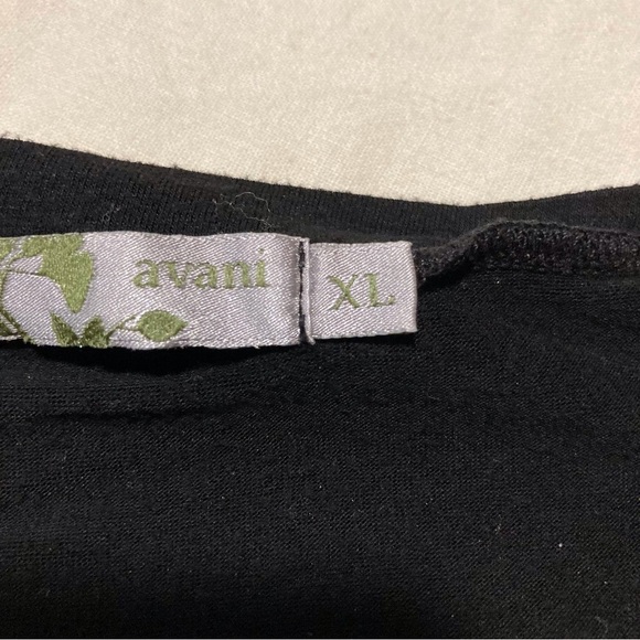 Avani Black Fitted Long Sleeve Blouse - Picture 4 of 6